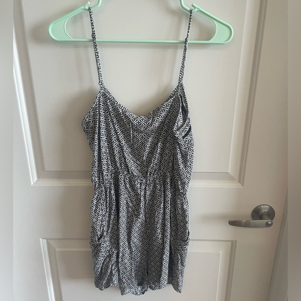 H&M Divided romper - Picture 2 of 2